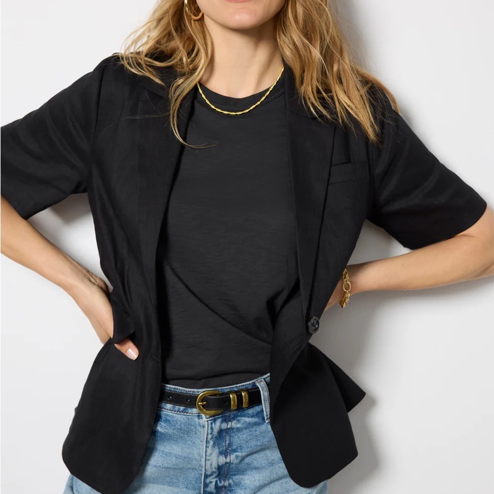Evereve Short Sleeve Black Tailored Blazer